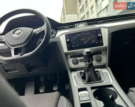 Черный Фольксваген Пассат, объемом двигателя 2 л и пробегом 243 тыс. км за 16999 $, фото 62 на Automoto.ua