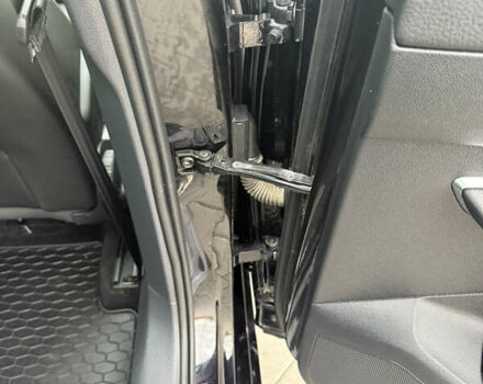 Черный Фольксваген Пассат, объемом двигателя 2 л и пробегом 191 тыс. км за 25700 $, фото 130 на Automoto.ua