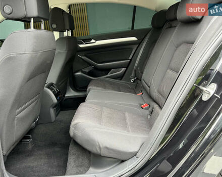 Черный Фольксваген Пассат, объемом двигателя 2 л и пробегом 243 тыс. км за 16999 $, фото 58 на Automoto.ua