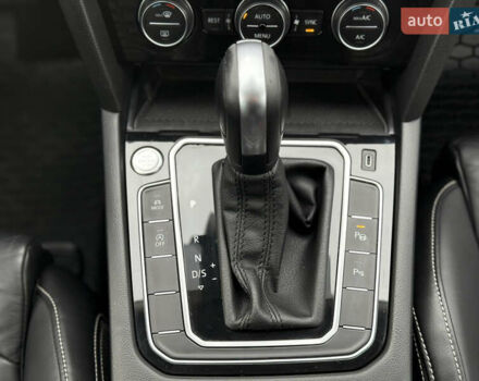 Черный Фольксваген Пассат, объемом двигателя 2 л и пробегом 191 тыс. км за 25700 $, фото 124 на Automoto.ua