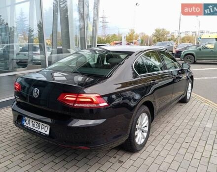 Черный Фольксваген Пассат, объемом двигателя 1.8 л и пробегом 73 тыс. км за 22500 $, фото 4 на Automoto.ua