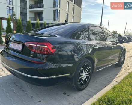 Чорний Фольксваген Пассат, об'ємом двигуна 2 л та пробігом 186 тис. км за 13200 $, фото 4 на Automoto.ua