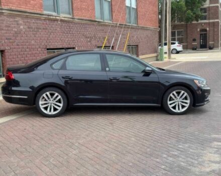 Фольксваген Пассат 2019 в Львове на Automoto.ua Черный Фольксваген Пассат, объемом двигателя 2 л и пробегом 35 тыс. км за 2800 $, фото 3 на Automoto.ua