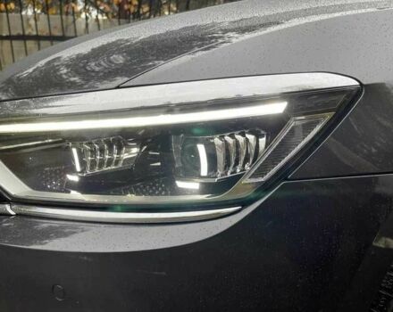 Чорний Фольксваген Пассат, об'ємом двигуна 2 л та пробігом 176 тис. км за 15000 $, фото 5 на Automoto.ua