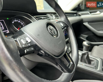 Черный Фольксваген Пассат, объемом двигателя 2 л и пробегом 243 тыс. км за 16999 $, фото 41 на Automoto.ua