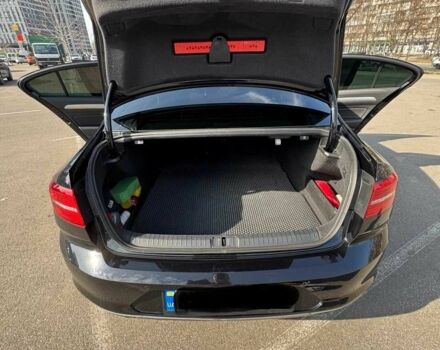 Чорний Фольксваген Пассат, об'ємом двигуна 2 л та пробігом 189 тис. км за 23500 $, фото 4 на Automoto.ua