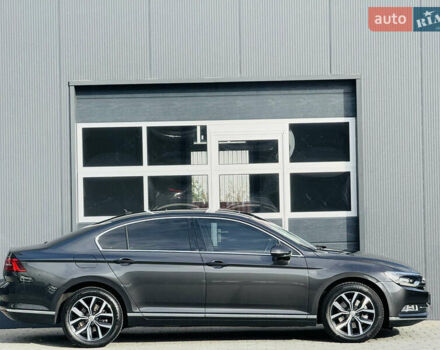 Черный Фольксваген Пассат, объемом двигателя 2 л и пробегом 81 тыс. км за 26500 $, фото 1 на Automoto.ua