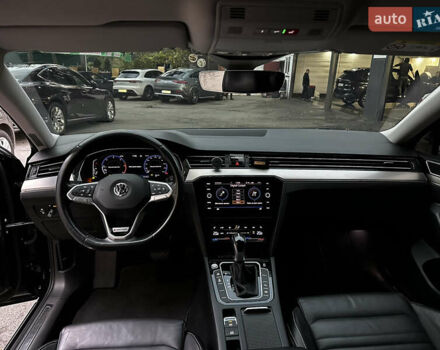 Черный Фольксваген Пассат, объемом двигателя 1.97 л и пробегом 292 тыс. км за 25000 $, фото 5 на Automoto.ua