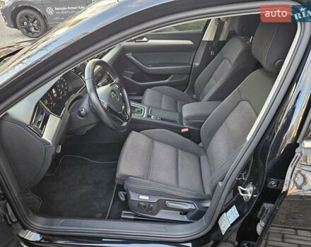 Черный Фольксваген Пассат, объемом двигателя 1.8 л и пробегом 120 тыс. км за 20890 $, фото 23 на Automoto.ua