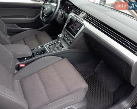 Черный Фольксваген Пассат, объемом двигателя 1.8 л и пробегом 73 тыс. км за 22500 $, фото 26 на Automoto.ua