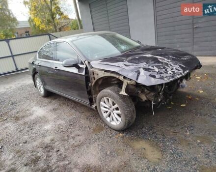 Черный Фольксваген Пассат, объемом двигателя 1.97 л и пробегом 190 тыс. км за 9800 $, фото 13 на Automoto.ua