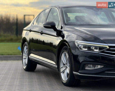 Черный Фольксваген Пассат, объемом двигателя 2 л и пробегом 191 тыс. км за 25700 $, фото 24 на Automoto.ua