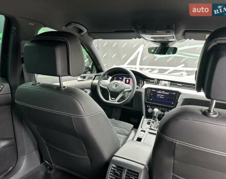 Чорний Фольксваген Пассат, об'ємом двигуна 1.97 л та пробігом 108 тис. км за 34999 $, фото 31 на Automoto.ua