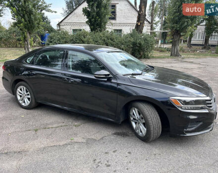 Черный Фольксваген Пассат, объемом двигателя 1.98 л и пробегом 111 тыс. км за 16999 $, фото 3 на Automoto.ua