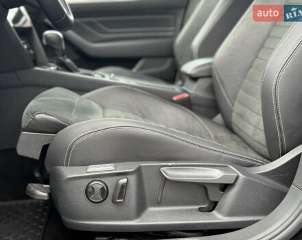 Черный Фольксваген Пассат, объемом двигателя 2 л и пробегом 99 тыс. км за 36500 $, фото 76 на Automoto.ua