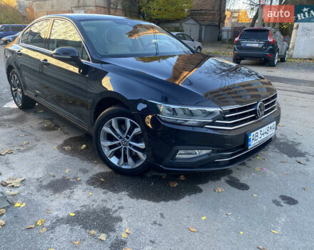 Черный Фольксваген Пассат, объемом двигателя 1.97 л и пробегом 189 тыс. км за 24300 $, фото 3 на Automoto.ua