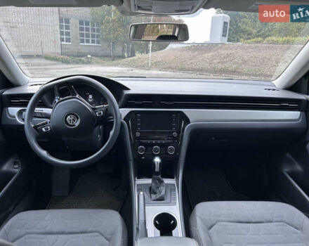 Черный Фольксваген Пассат, объемом двигателя 1.98 л и пробегом 111 тыс. км за 16999 $, фото 8 на Automoto.ua