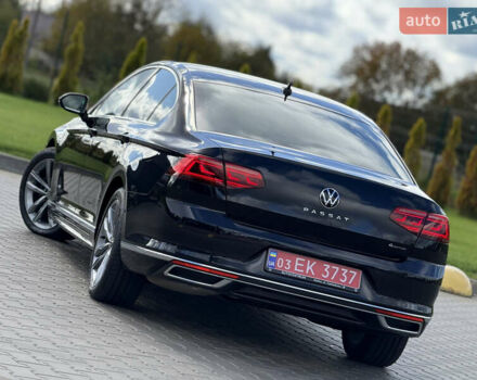 Черный Фольксваген Пассат, объемом двигателя 2 л и пробегом 98 тыс. км за 37700 $, фото 3 на Automoto.ua