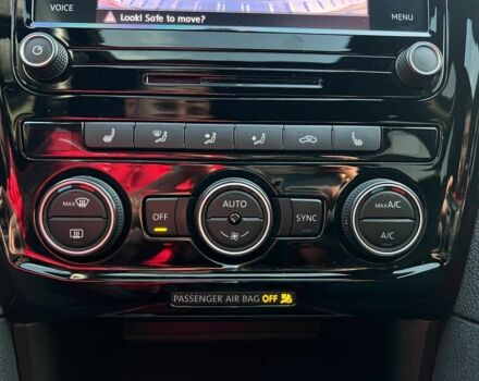 Чорний Фольксваген Пассат, об'ємом двигуна 2 л та пробігом 90 тис. км за 17800 $, фото 12 на Automoto.ua