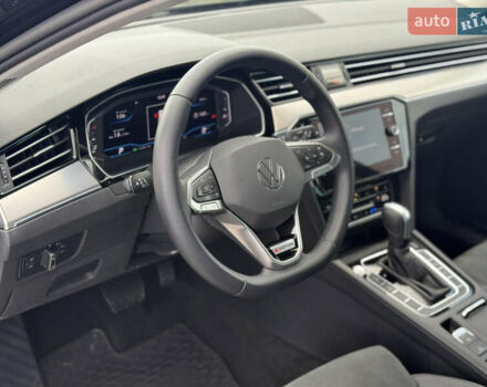 Черный Фольксваген Пассат, объемом двигателя 2 л и пробегом 98 тыс. км за 37700 $, фото 6 на Automoto.ua