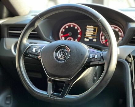 Чорний Фольксваген Пассат, об'ємом двигуна 2 л та пробігом 90 тис. км за 17800 $, фото 14 на Automoto.ua