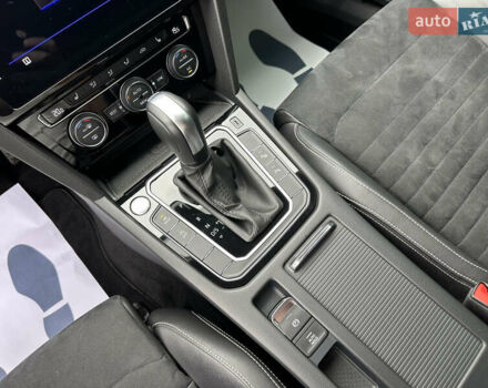 Чорний Фольксваген Пассат, об'ємом двигуна 1.97 л та пробігом 108 тис. км за 34999 $, фото 12 на Automoto.ua