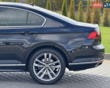 Черный Фольксваген Пассат, объемом двигателя 2 л и пробегом 98 тыс. км за 37700 $, фото 43 на Automoto.ua