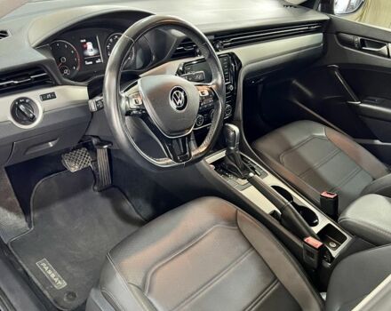 Чорний Фольксваген Пассат, об'ємом двигуна 2 л та пробігом 142 тис. км за 16800 $, фото 12 на Automoto.ua