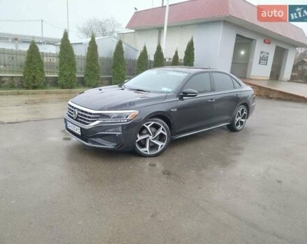 Черный Фольксваген Пассат, объемом двигателя 1.98 л и пробегом 90 тыс. км за 17400 $, фото 6 на Automoto.ua