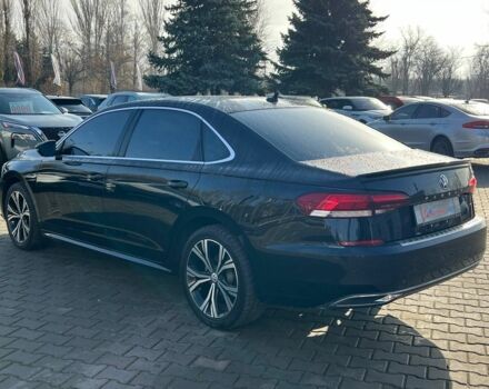 Чорний Фольксваген Пассат, об'ємом двигуна 2 л та пробігом 90 тис. км за 17800 $, фото 4 на Automoto.ua