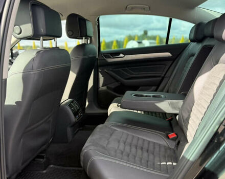 Черный Фольксваген Пассат, объемом двигателя 2 л и пробегом 98 тыс. км за 37700 $, фото 95 на Automoto.ua