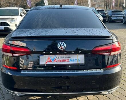 Чорний Фольксваген Пассат, об'ємом двигуна 2 л та пробігом 90 тис. км за 17800 $, фото 5 на Automoto.ua