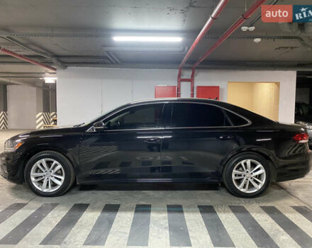 Чорний Фольксваген Пассат, об'ємом двигуна 2 л та пробігом 189 тис. км за 18700 $, фото 3 на Automoto.ua