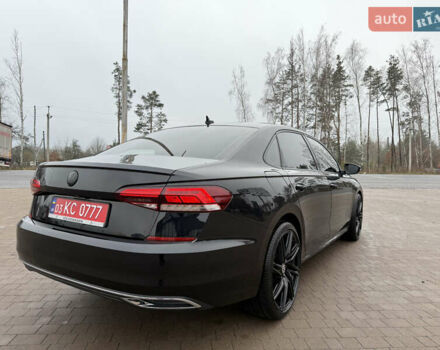 Чорний Фольксваген Пассат, об'ємом двигуна 2 л та пробігом 153 тис. км за 15899 $, фото 8 на Automoto.ua