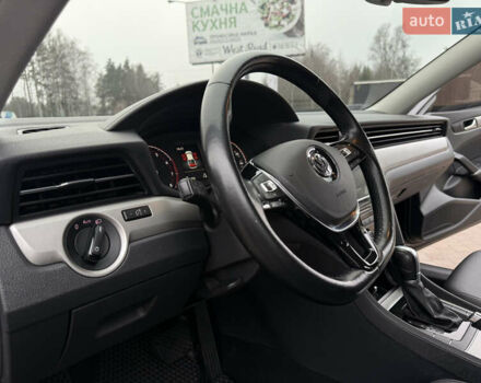 Чорний Фольксваген Пассат, об'ємом двигуна 2 л та пробігом 153 тис. км за 15899 $, фото 49 на Automoto.ua