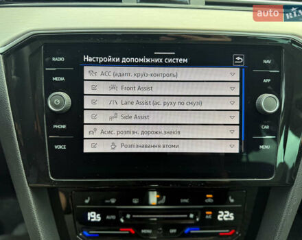 Черный Фольксваген Пассат, объемом двигателя 2 л и пробегом 98 тыс. км за 37700 $, фото 120 на Automoto.ua