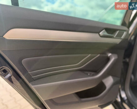 Черный Фольксваген Пассат, объемом двигателя 2 л и пробегом 99 тыс. км за 36500 $, фото 97 на Automoto.ua