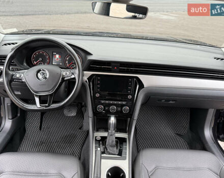 Чорний Фольксваген Пассат, об'ємом двигуна 2 л та пробігом 153 тис. км за 15899 $, фото 39 на Automoto.ua