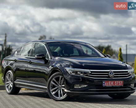 Черный Фольксваген Пассат, объемом двигателя 2 л и пробегом 98 тыс. км за 37700 $, фото 1 на Automoto.ua