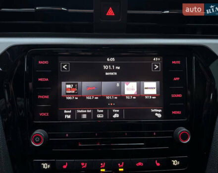 Чорний Фольксваген Пассат, об'ємом двигуна 2 л та пробігом 272 тис. км за 13999 $, фото 18 на Automoto.ua