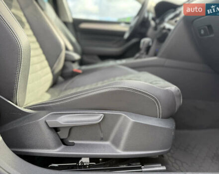 Черный Фольксваген Пассат, объемом двигателя 2 л и пробегом 98 тыс. км за 37700 $, фото 74 на Automoto.ua