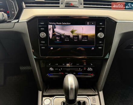 Черный Фольксваген Пассат, объемом двигателя 2 л и пробегом 99 тыс. км за 36500 $, фото 128 на Automoto.ua