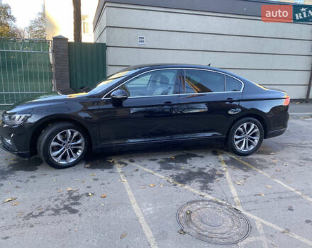 Черный Фольксваген Пассат, объемом двигателя 1.97 л и пробегом 189 тыс. км за 24300 $, фото 11 на Automoto.ua