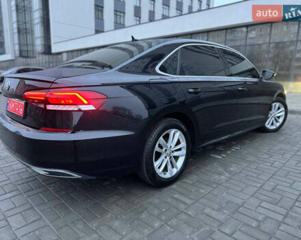 Чорний Фольксваген Пассат, об'ємом двигуна 2 л та пробігом 272 тис. км за 13999 $, фото 9 на Automoto.ua