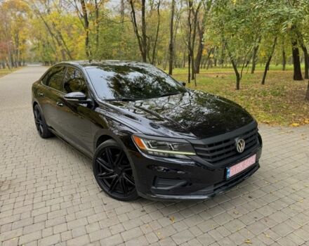 Чорний Фольксваген Пассат, об'ємом двигуна 2 л та пробігом 150 тис. км за 15750 $, фото 1 на Automoto.ua