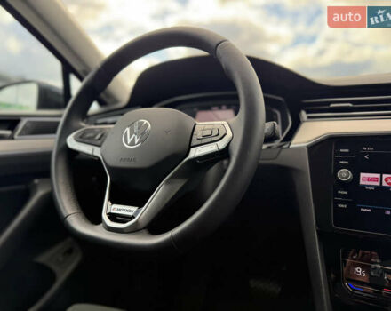 Черный Фольксваген Пассат, объемом двигателя 2 л и пробегом 98 тыс. км за 37700 $, фото 104 на Automoto.ua