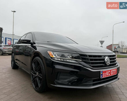 Чорний Фольксваген Пассат, об'ємом двигуна 2 л та пробігом 153 тис. км за 15899 $, фото 14 на Automoto.ua