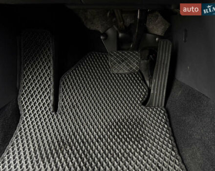 Чорний Фольксваген Пассат, об'ємом двигуна 2 л та пробігом 153 тис. км за 15899 $, фото 46 на Automoto.ua