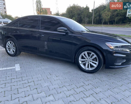 Черный Фольксваген Пассат, объемом двигателя 1.98 л и пробегом 176 тыс. км за 16000 $, фото 2 на Automoto.ua