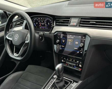 Черный Фольксваген Пассат, объемом двигателя 2 л и пробегом 199 тыс. км за 23990 $, фото 64 на Automoto.ua